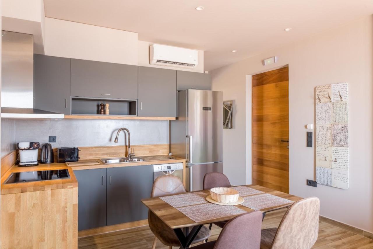 Sophia'S Beach House Levktron Bagian luar foto